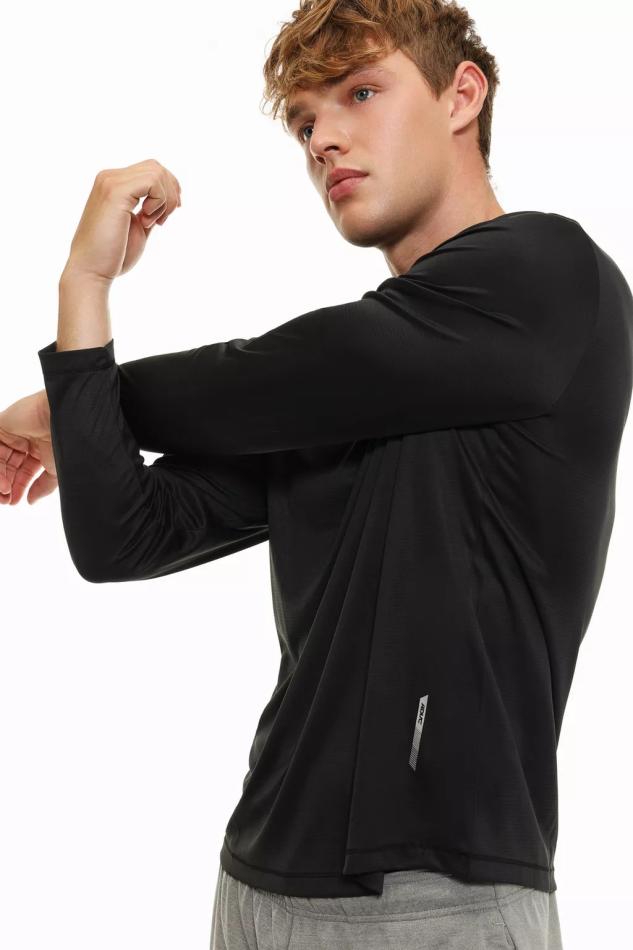 Maik Hofstra - fashion model portfolio photo 28
