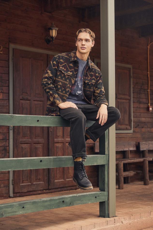 Maik Hofstra - fashion model portfolio photo 20