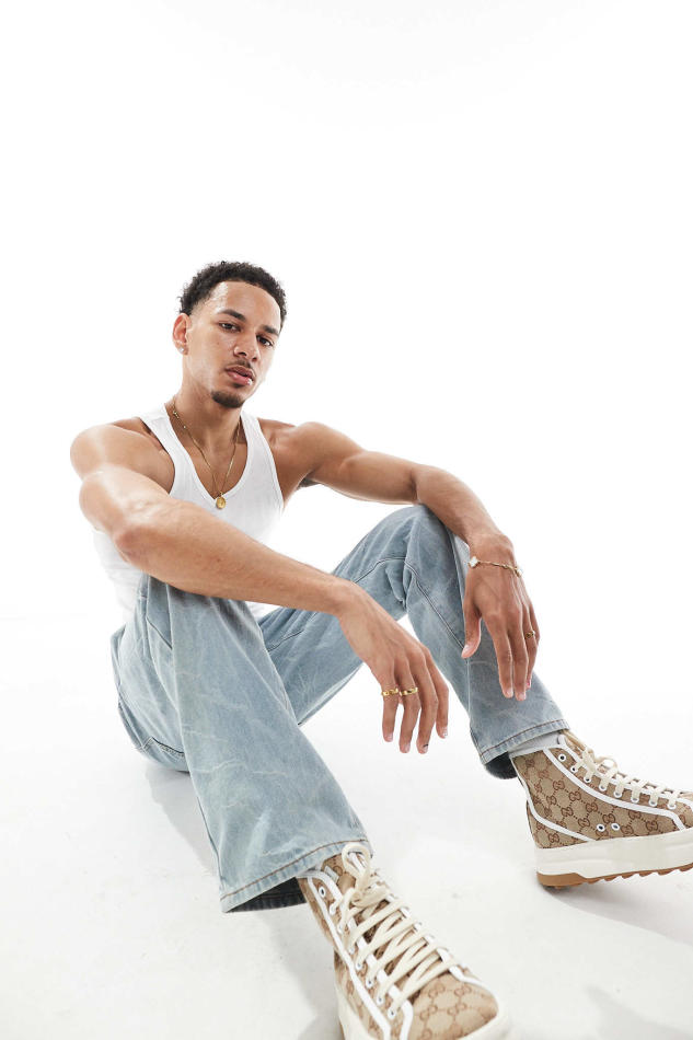 Daniel Kusi - fashion model portfolio photo 2