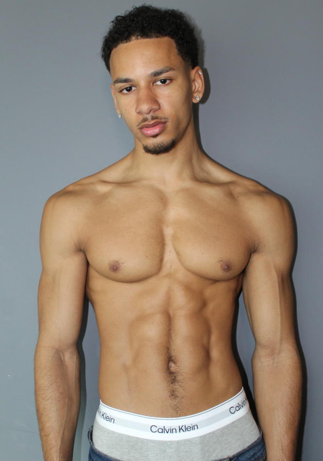 Daniel Kusi - fashion model portfolio photo 1