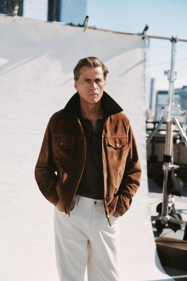 Mark Vanderloo - fashion model portfolio photo 3
