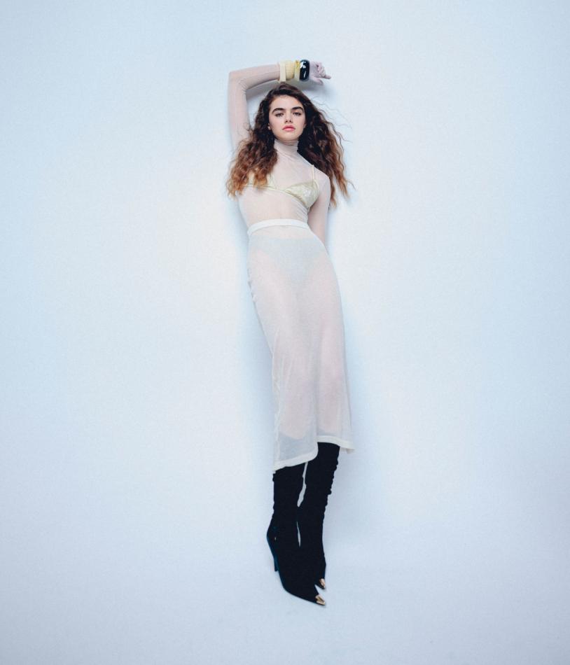 Cloe Chambon - fashion model portfolio photo 2