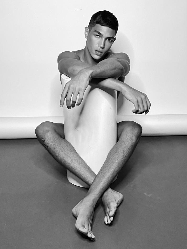 Gabriel Alencar - fashion model portfolio photo 5