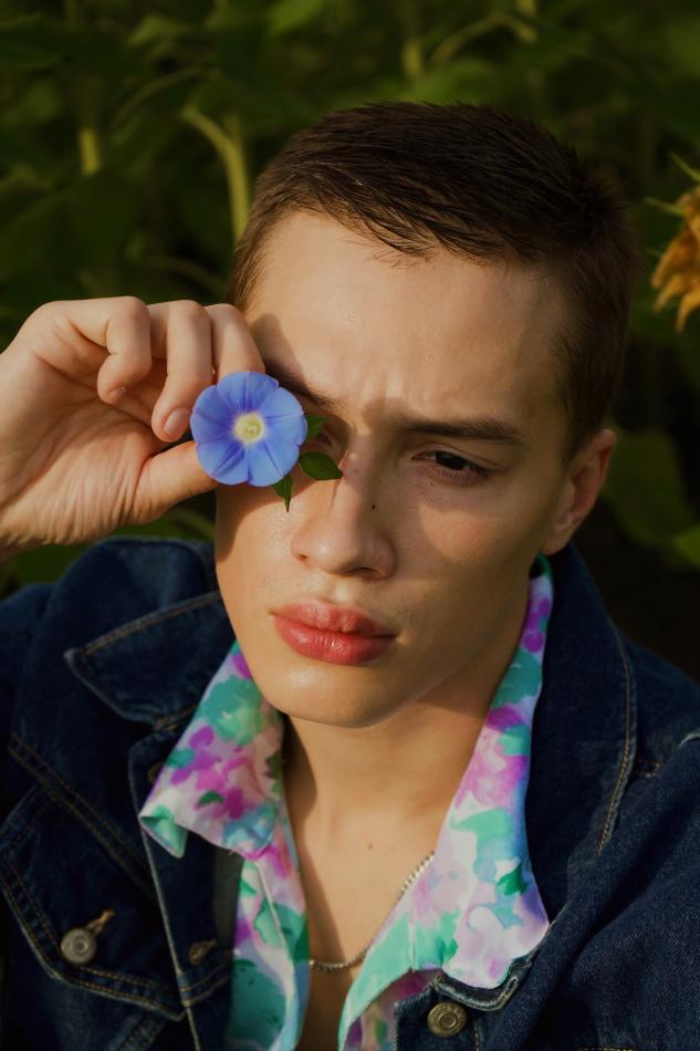 Thomas Gunion - fashion model portfolio photo 5