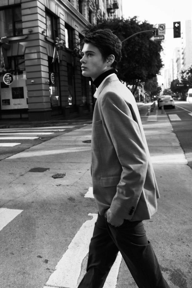 Gordon Dillhunt - fashion model portfolio photo 10