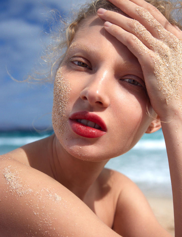 Nika Khromova - fashion model portfolio photo 9
