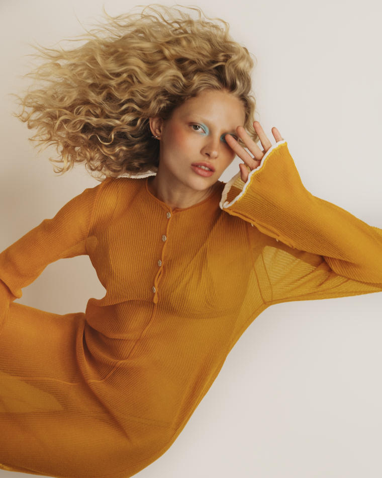 Nika Khromova - fashion model portfolio photo 15