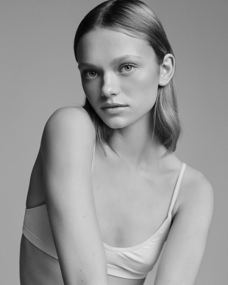 Jaymes Piercey - fashion model portfolio photo 11