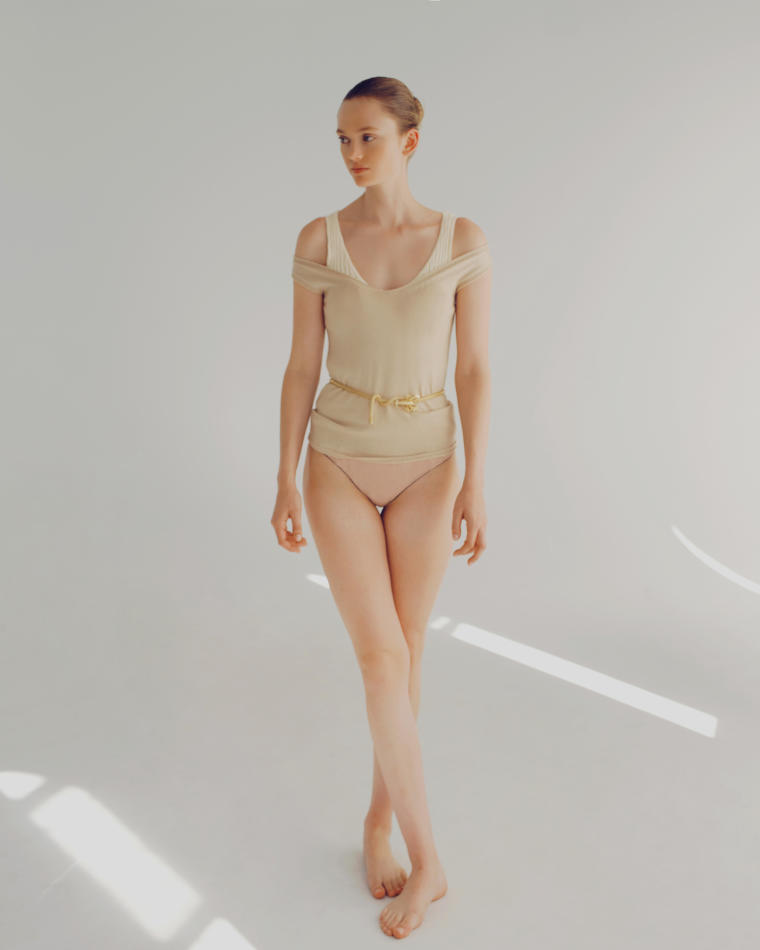 Jaymes Piercey - fashion model portfolio photo 5