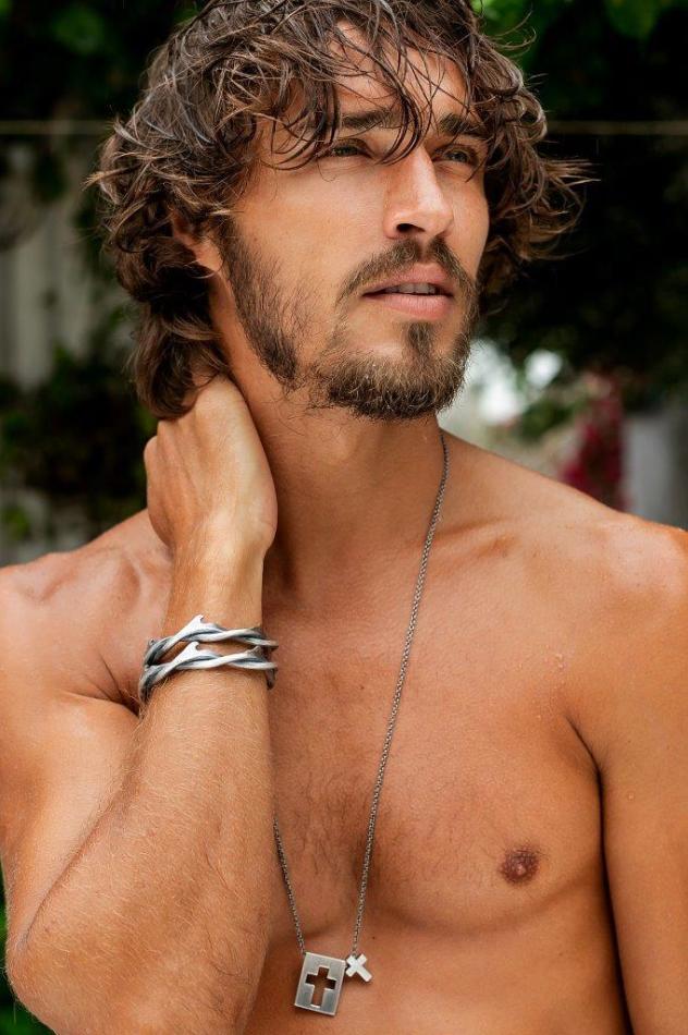 Lucas Medeiros - fashion model portfolio photo 1