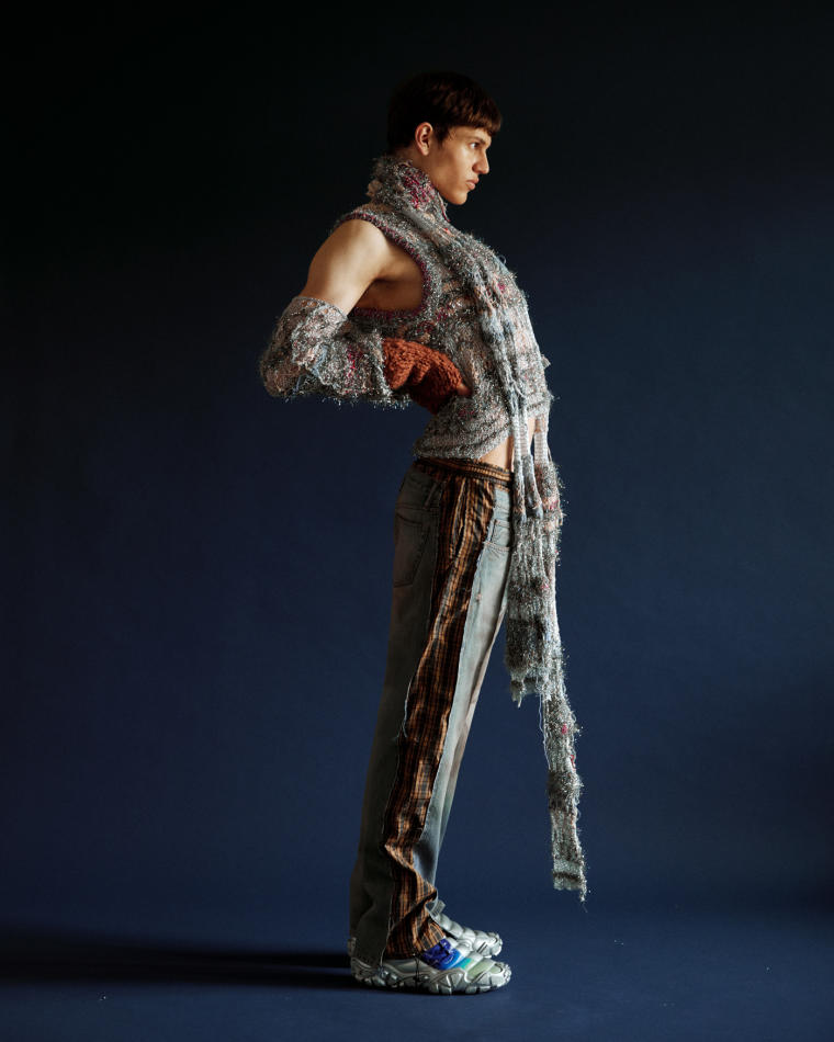 Fynn Löffler - fashion model portfolio photo 12