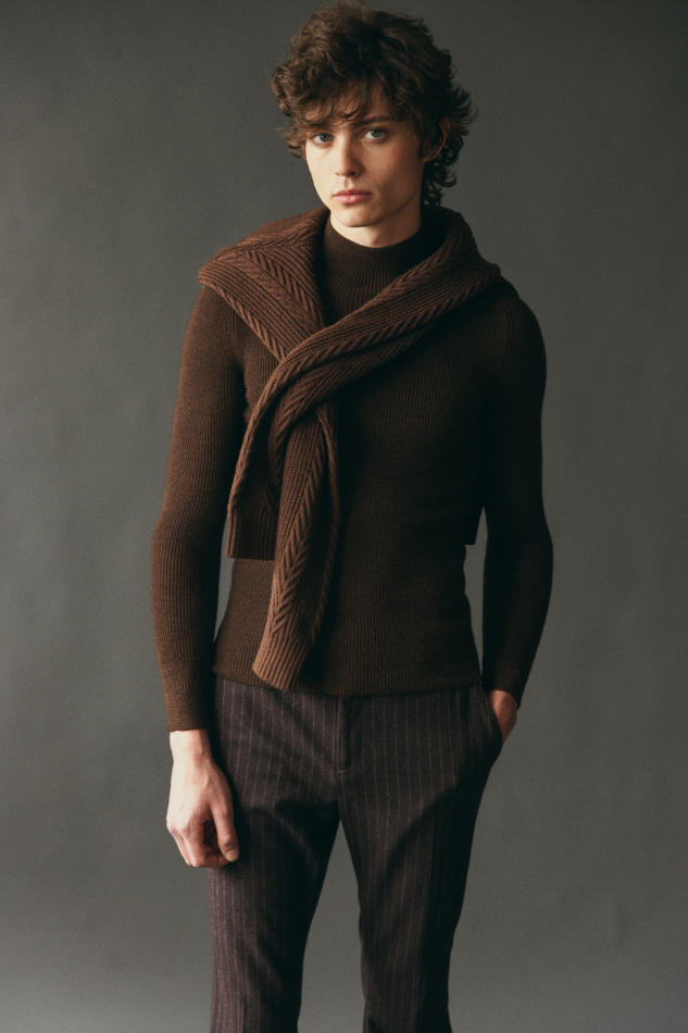 Jordan Barnes - fashion model portfolio photo 15