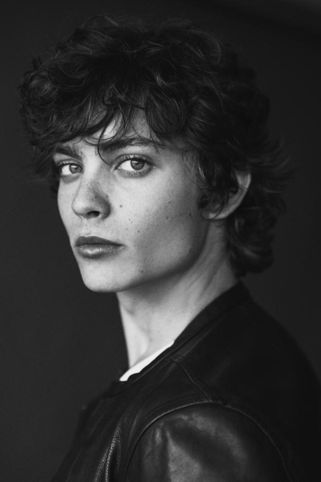 Jordan Barnes - fashion model portfolio photo 1