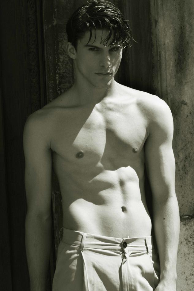 Felipe Duarte - fashion model portfolio photo 15