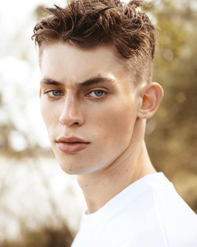 Siemen Mathijs - fashion model portfolio photo 2