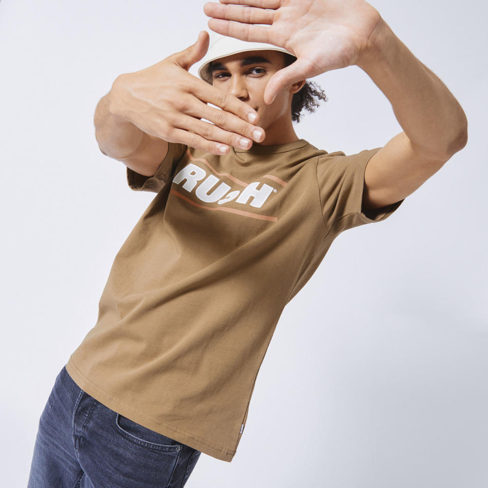 Dylan Hasselbaink - fashion model portfolio photo 25
