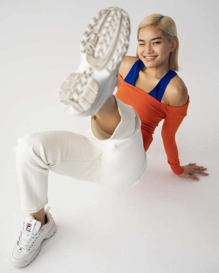 Czarina Kwong - fashion model portfolio photo 8