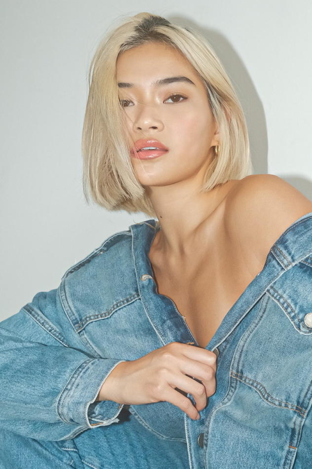 Czarina Kwong - fashion model portfolio photo 3