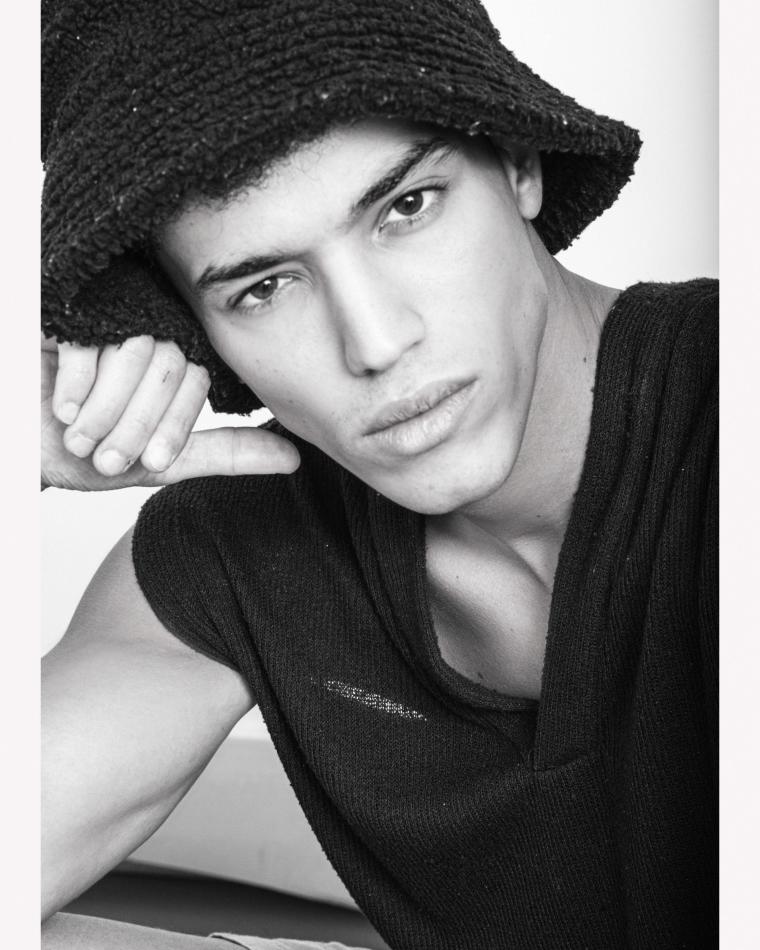 Diego Rocha - fashion model portfolio photo 5