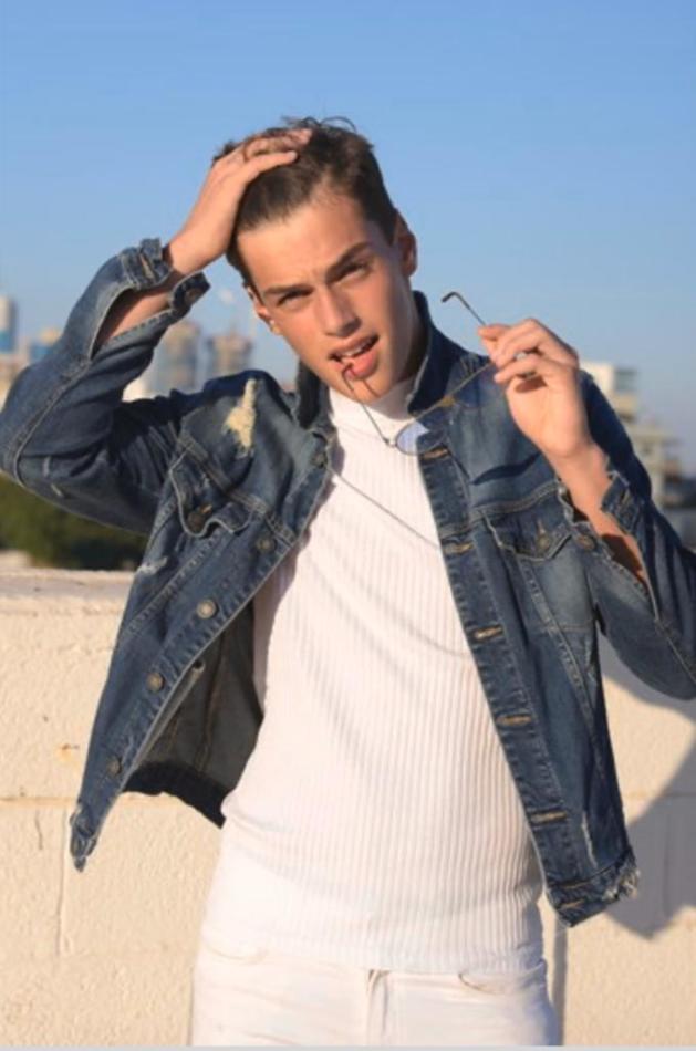 Yuval Harel - fashion model portfolio photo 5