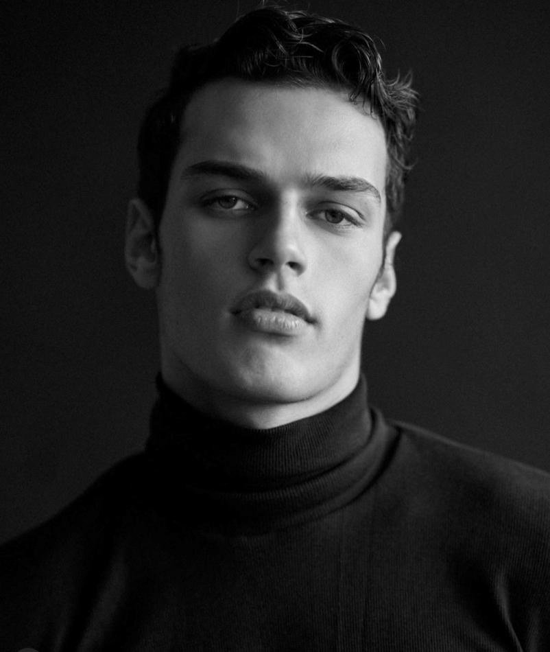 Yuval Harel - fashion model portfolio photo 1