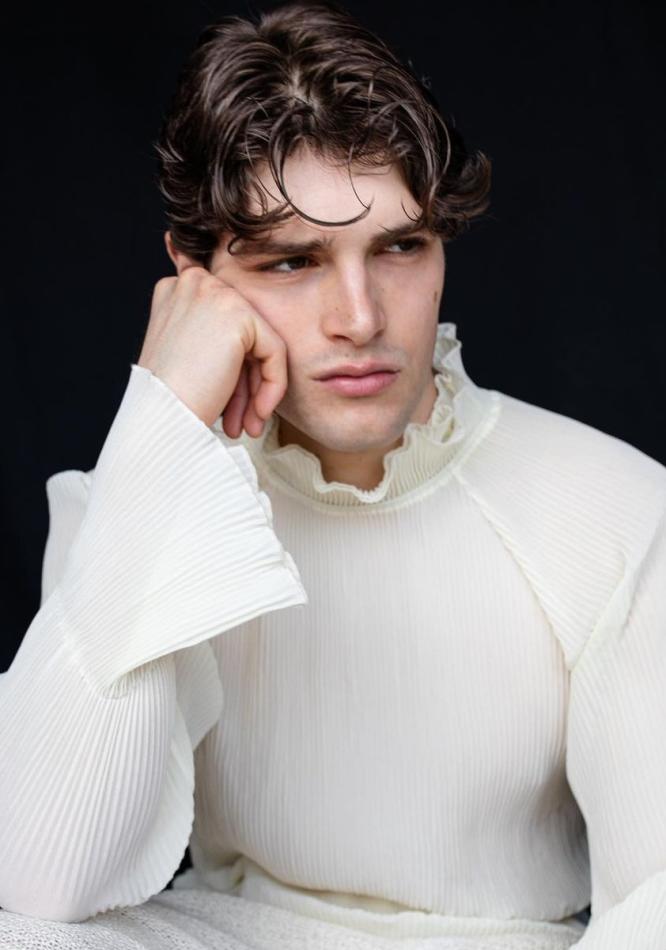Pietro Battarra - fashion model portfolio photo 35