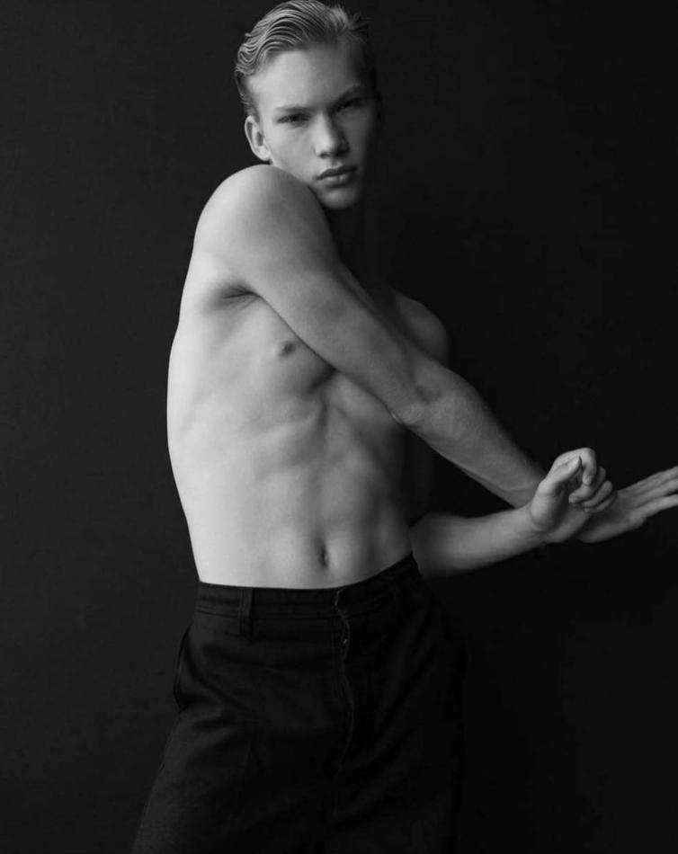 Tyler Patton - fashion model portfolio photo 11