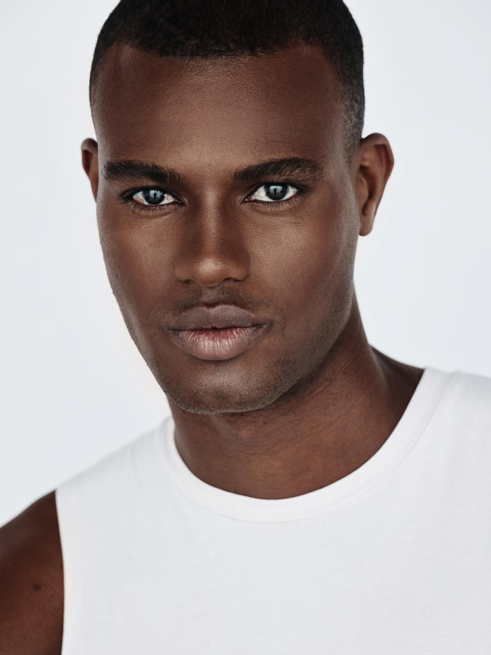 Anilton Cabral - fashion model portfolio photo 27