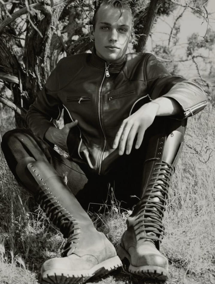 Tanner Knox - fashion model portfolio photo 23