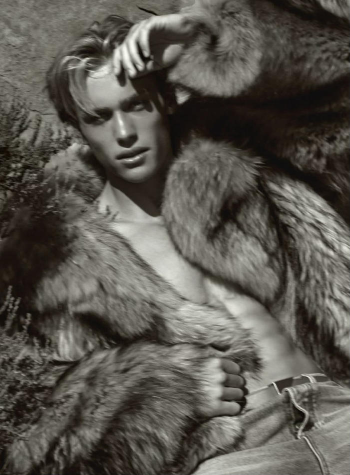 Tanner Knox - fashion model portfolio photo 22