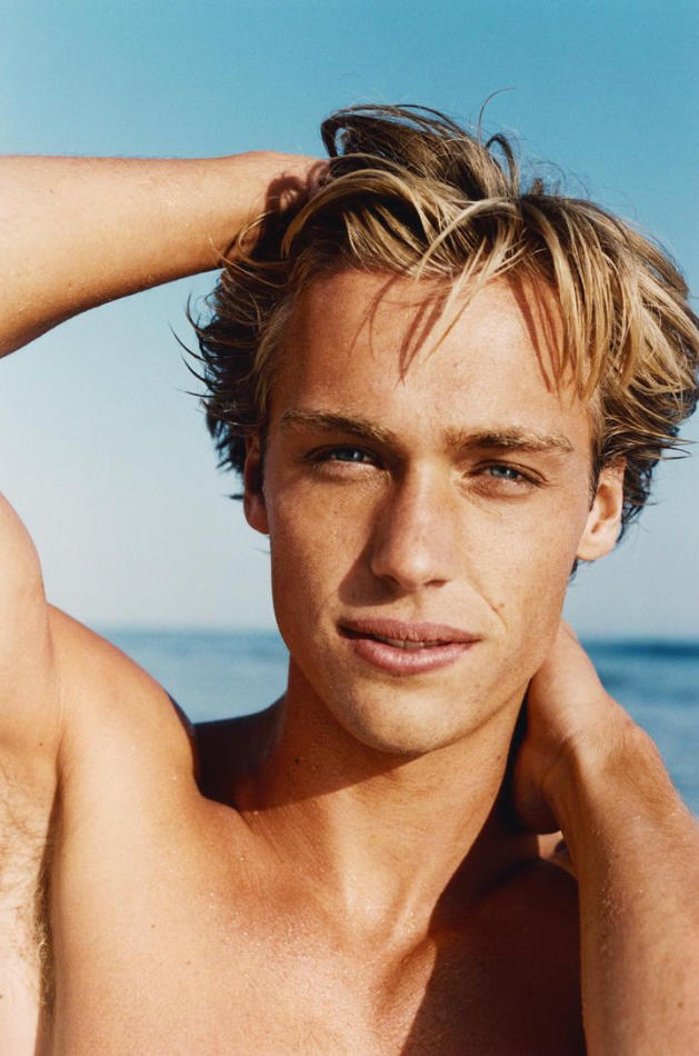 Tanner Knox - fashion model portfolio photo 9