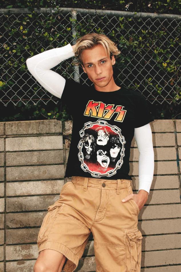 Tanner Knox - fashion model portfolio photo 29