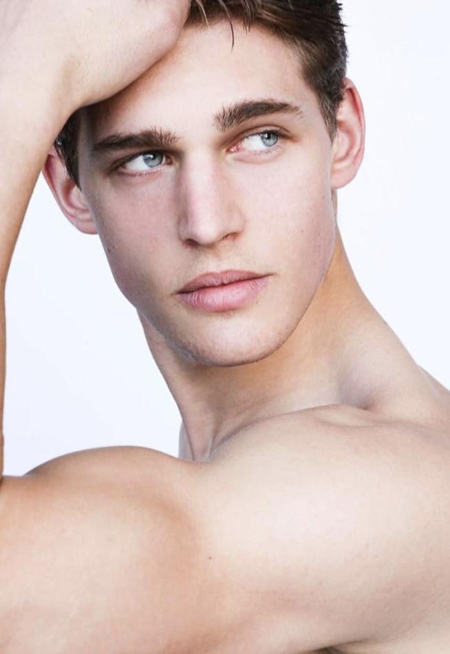 Marko Matovic - fashion model portfolio photo 8