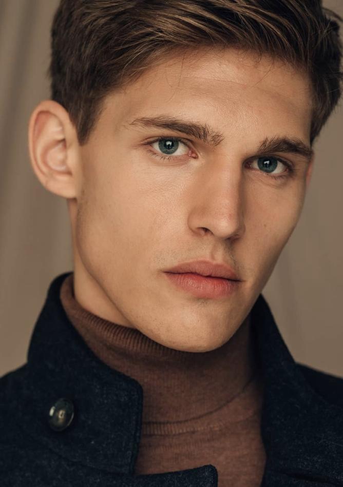Marko Matovic - fashion model portfolio photo 5