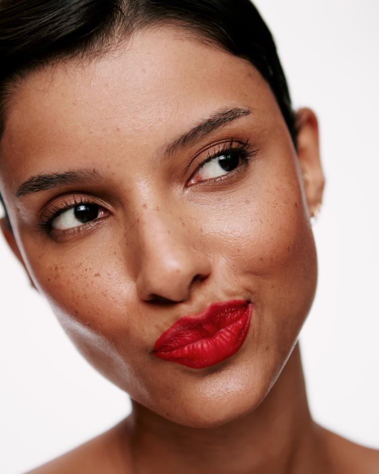 Serena Marques - fashion model portfolio photo 19