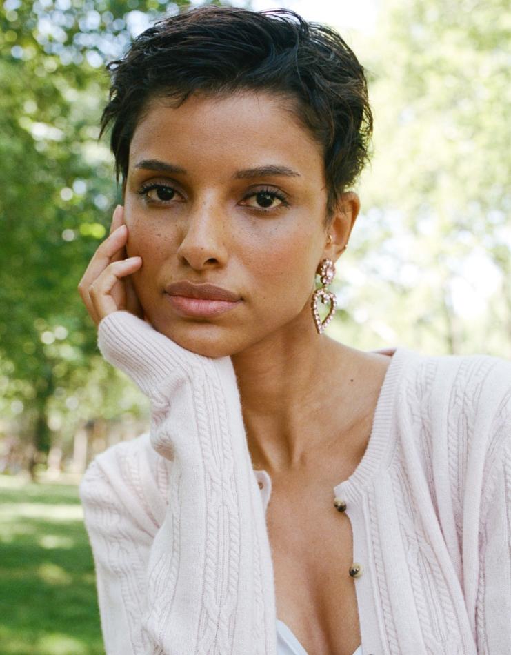 Serena Marques - fashion model portfolio photo 1