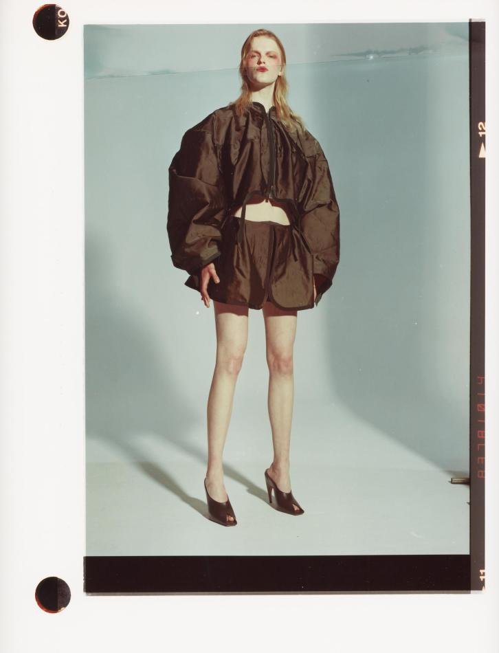 Hannah Motler - fashion model portfolio photo 21