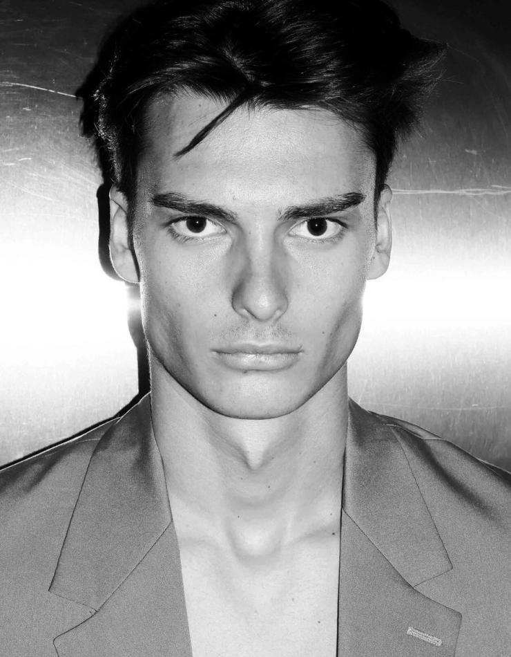 Giani Mascarel - fashion model portfolio photo 1