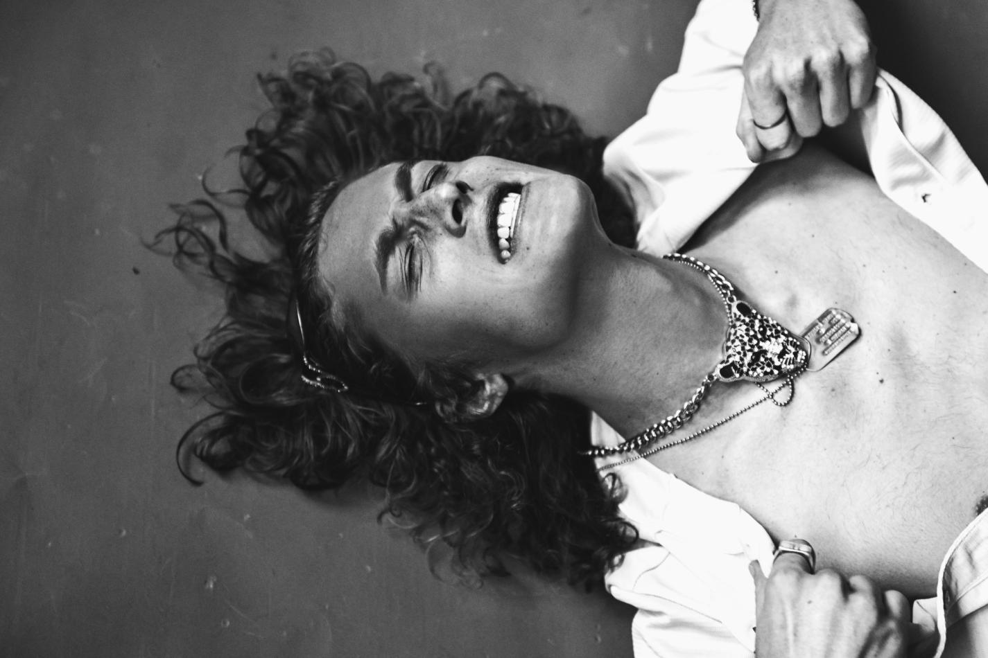 Shayne Davies - fashion model portfolio photo 6