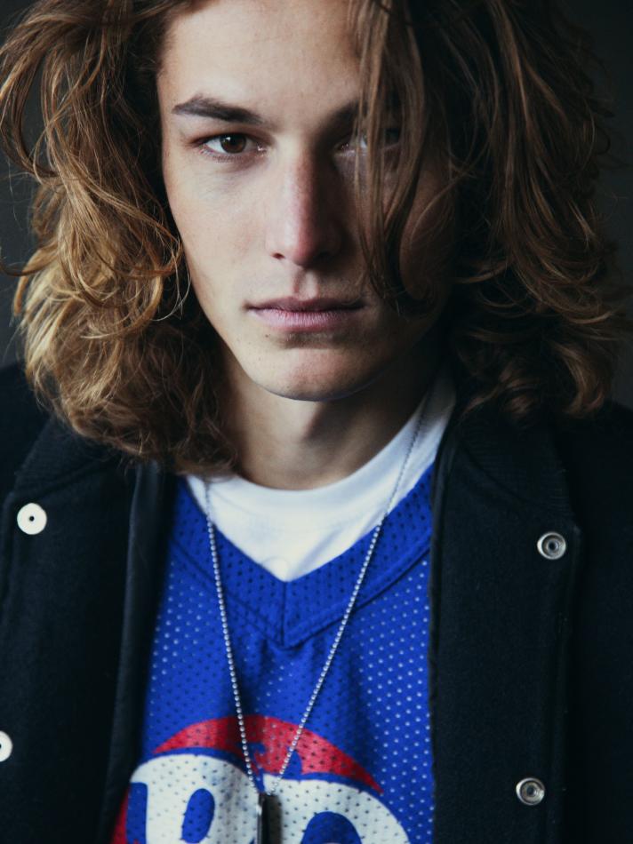 Shayne Davies - fashion model portfolio photo 7
