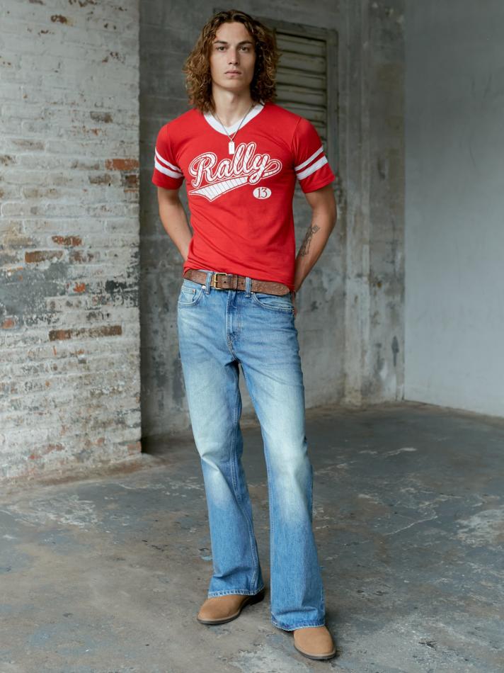 Shayne Davies - fashion model portfolio photo 5