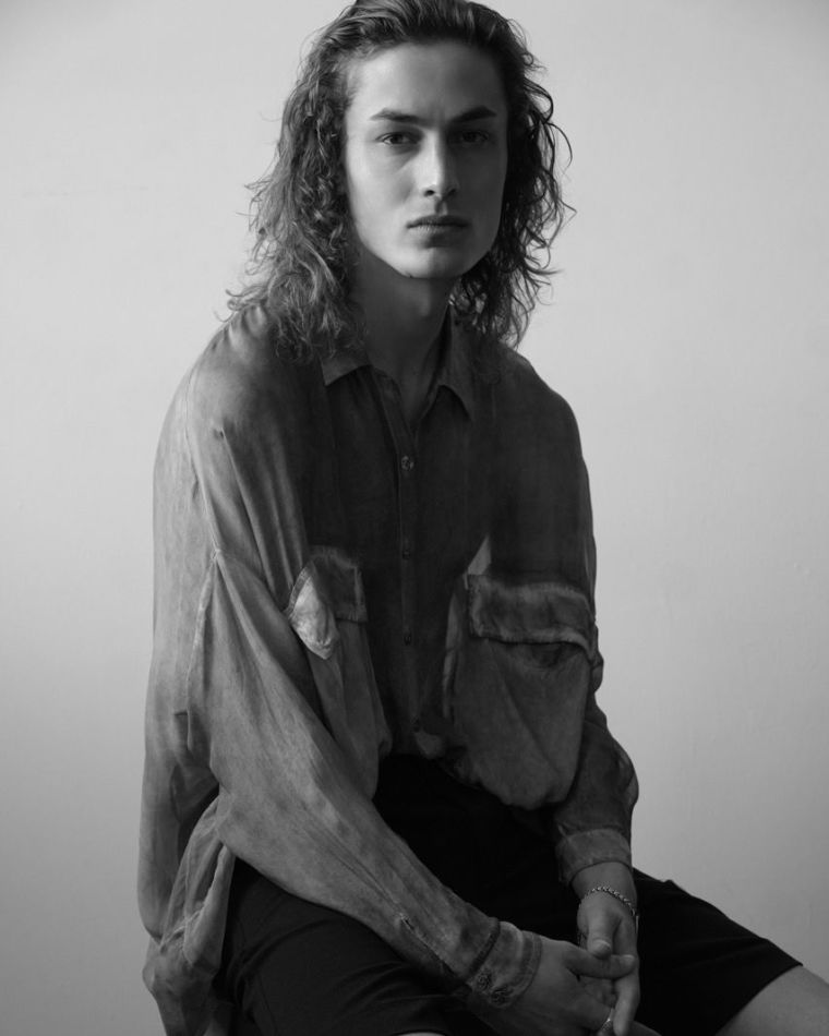 Shayne Davies - fashion model portfolio photo 5