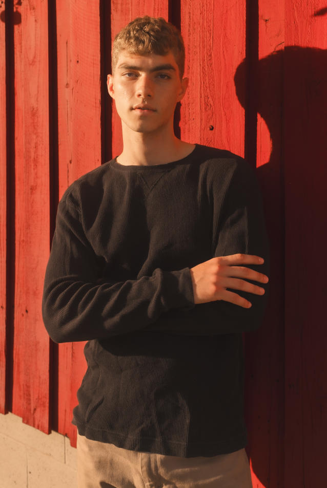 Lucas Tarrago - fashion model portfolio photo 16