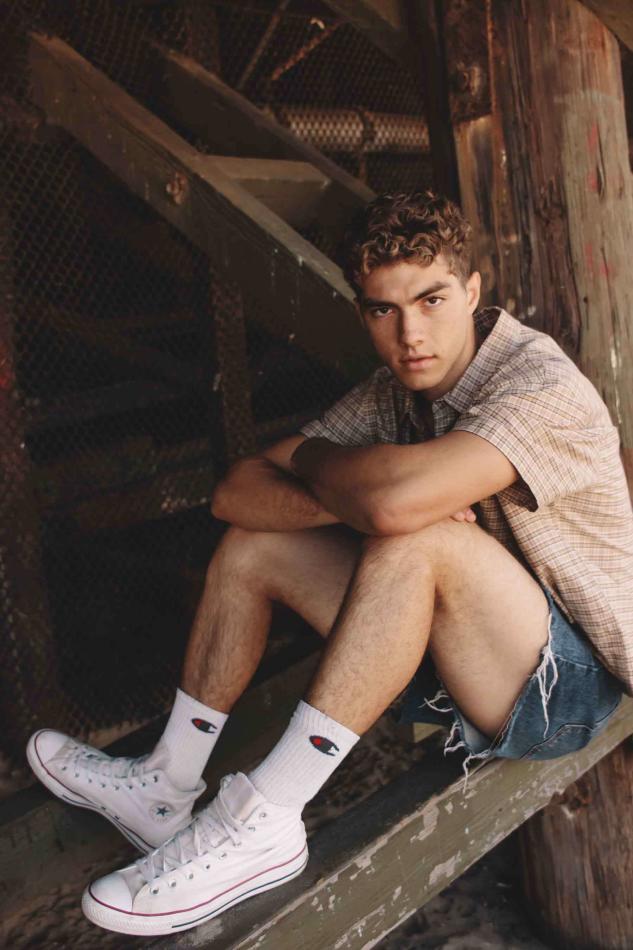 Lucas Tarrago - fashion model portfolio photo 4