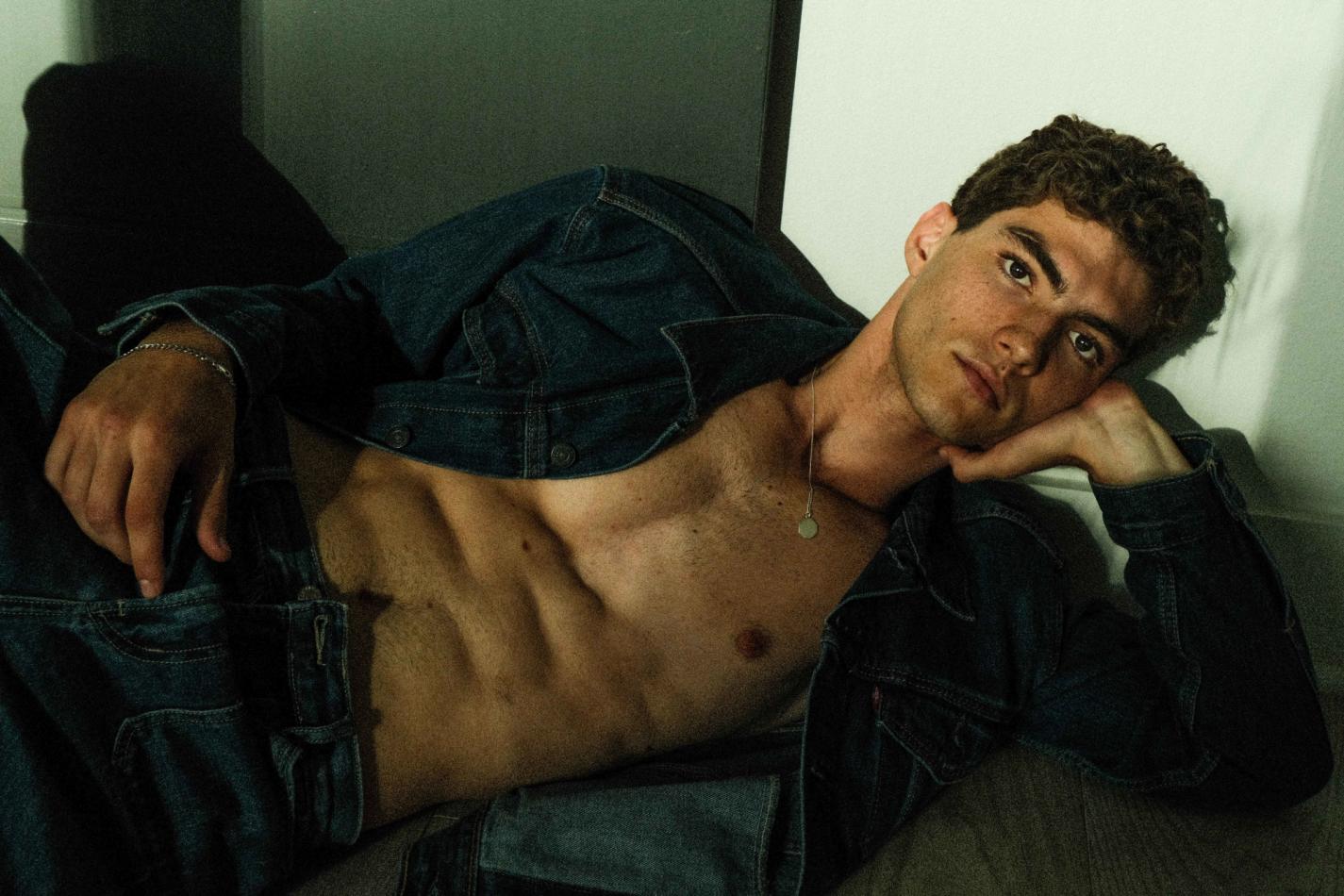 Lucas Tarrago - fashion model portfolio photo 3