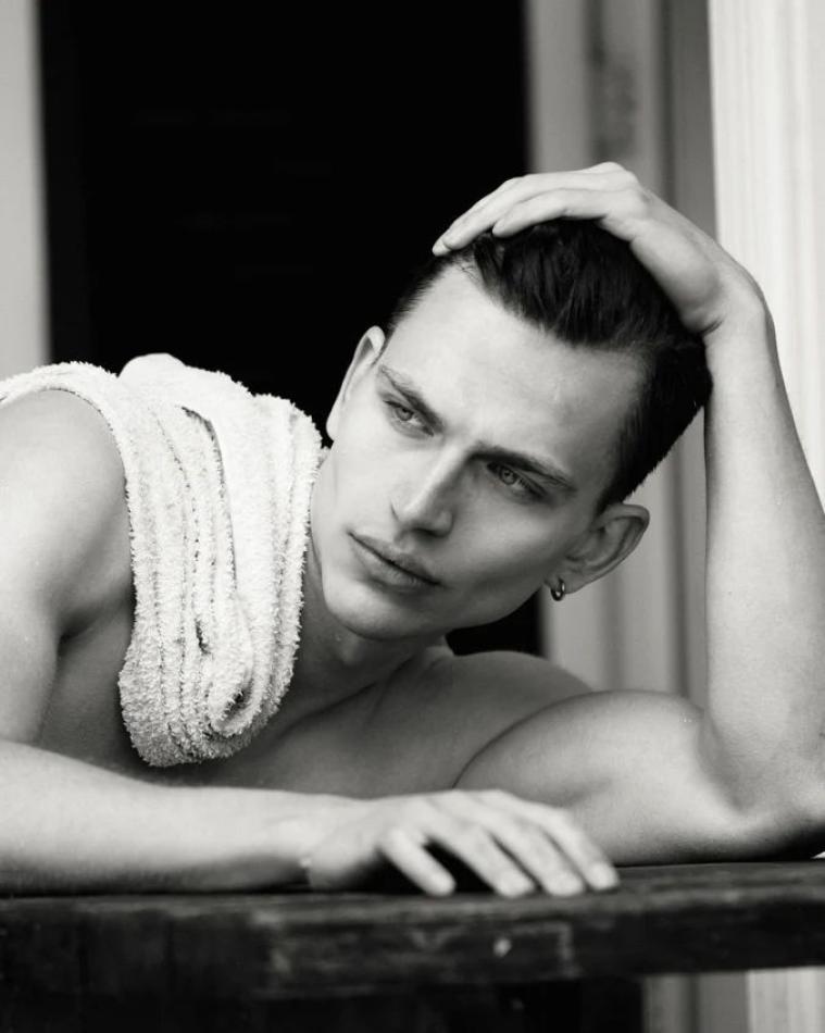 Panos Athanasiou - fashion model portfolio photo 14