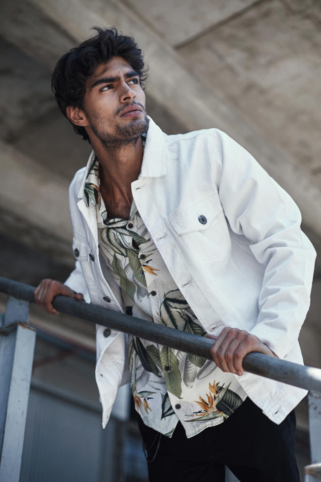 Iago Botelho - fashion model portfolio photo 6