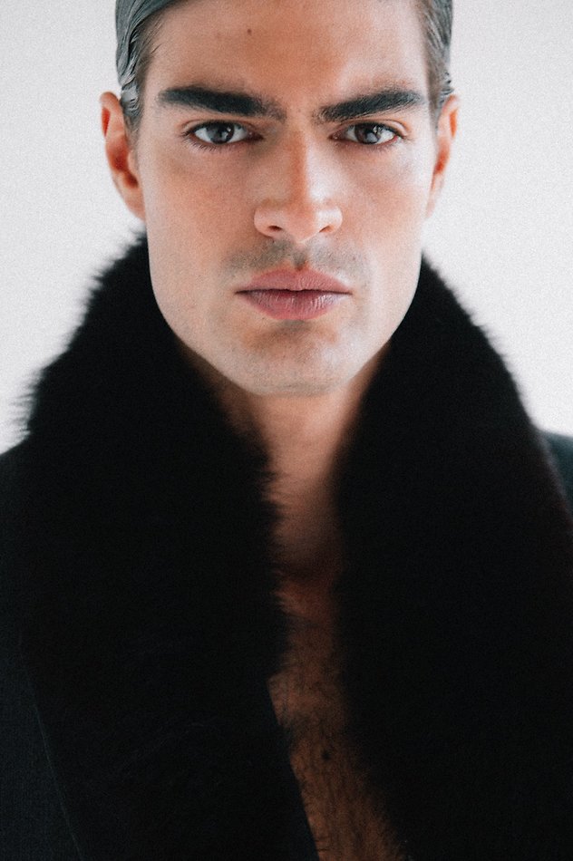 Iago Botelho - fashion model portfolio photo 23