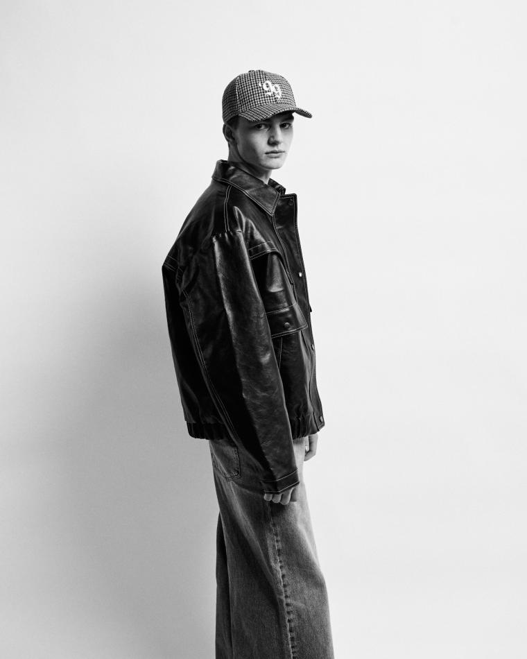 Alex Brendon - fashion model portfolio photo 12