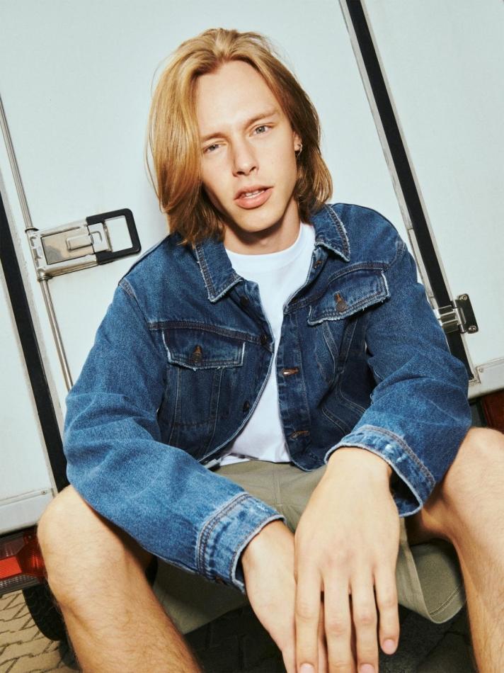 Franek Sapinski - fashion model portfolio photo 12
